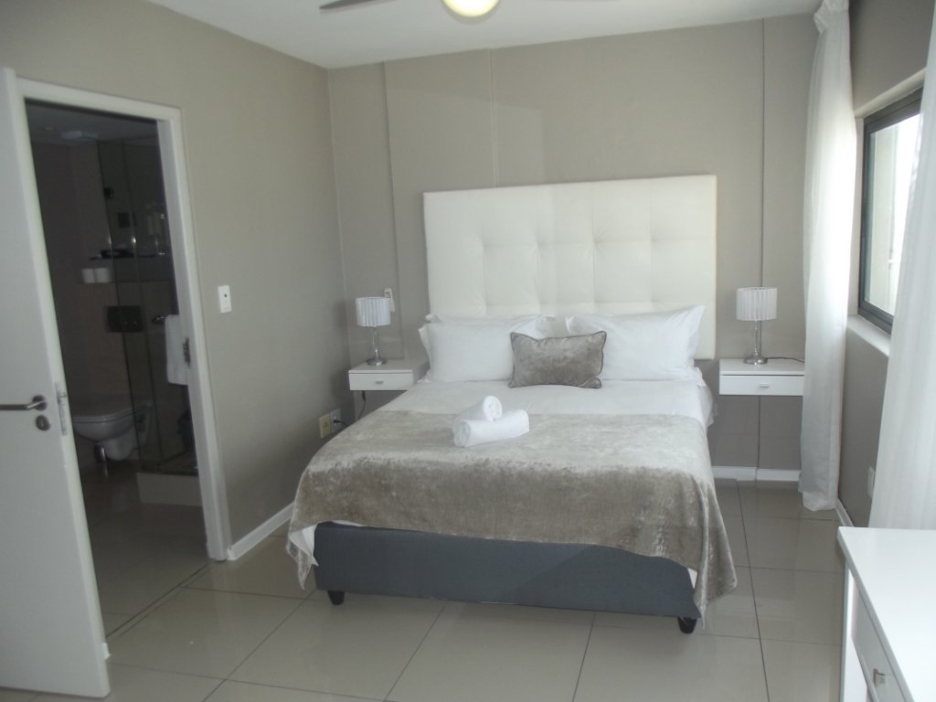 2 Bedroom Property for Sale in Bloubergrant Western Cape